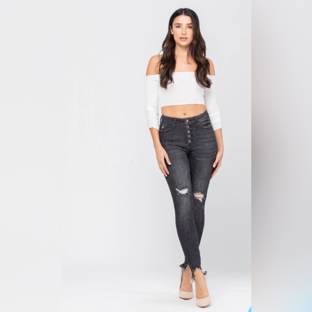 Judy blue Grey (black) distressed jeans Size 9/29
